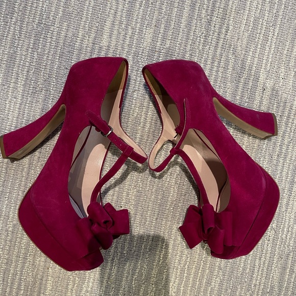 Miu Miu Suede Bow heels size 41 - Picture 5 of 6